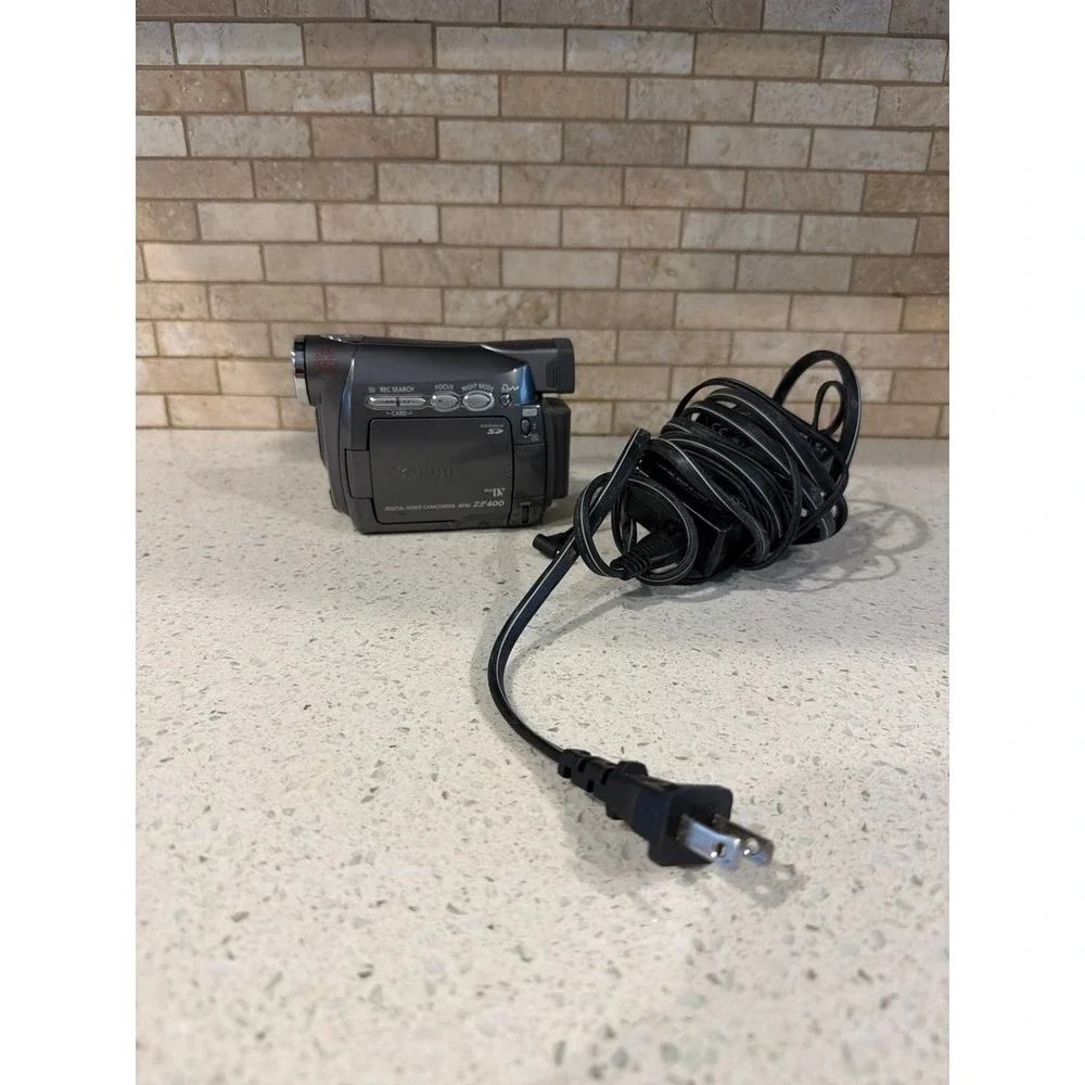 Canon ZR400 MiniDV Digital Video Camcorder 280x Zoom NTSC Tested Working